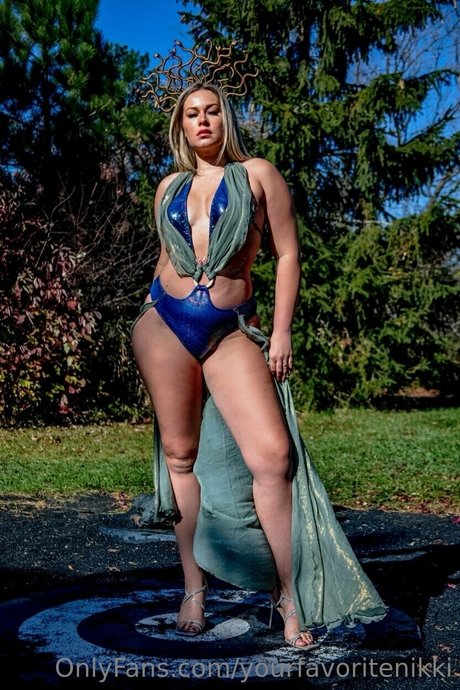 Nikki Baker