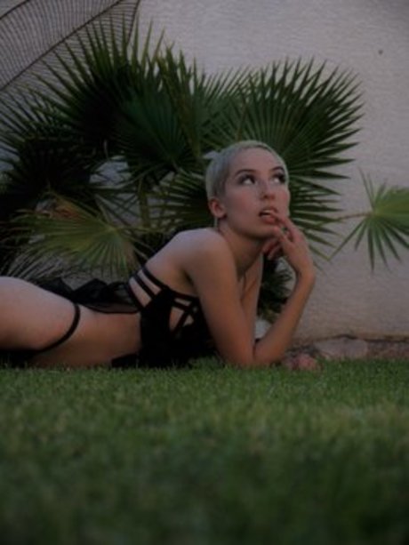 Nahá fotka uniklých OnlyFans od Lego Lass