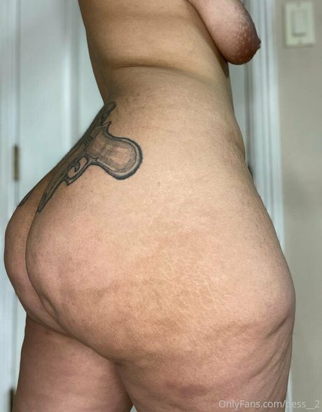 Foto di nudo di fuga di OnlyFans di Dess2