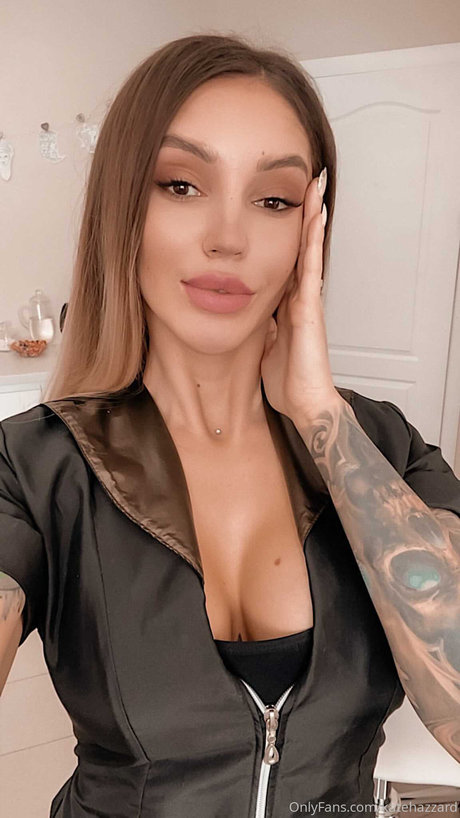 Kate Hazzard OnlyFansリークヌード写真