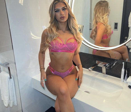 Nagie wyciekłe zdjęcie OnlyFans od Imogen Oakley