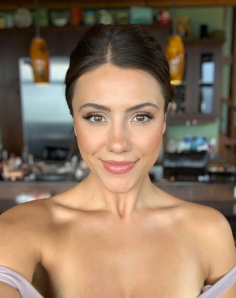 Adriana Mae