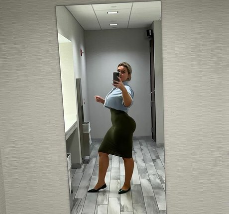 Yoursnikita  nude leaked OnlyFans photo