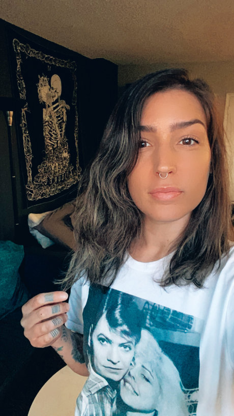 Alaston vuotanut OnlyFans-kuva Cjbish