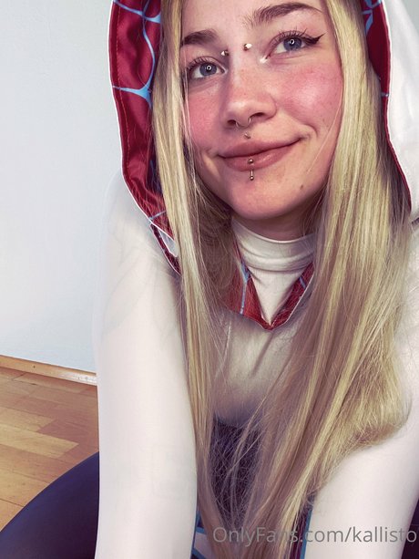Nahá fotka uniklých OnlyFans od Kallisto