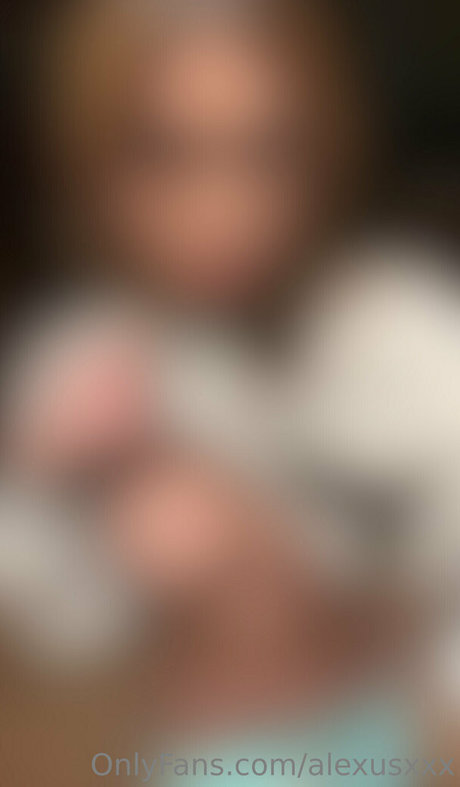 Naken lekkede OnlyFans-bilde av Alexusxxx