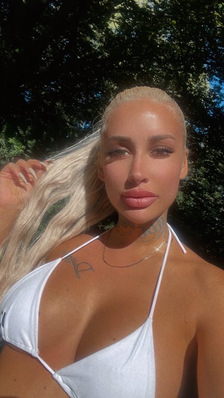 Alaston vuotanut OnlyFans-kuva Elodie Baillargeon Roy