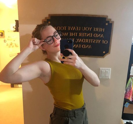 Naken läckt OnlyFans-bild av Suop