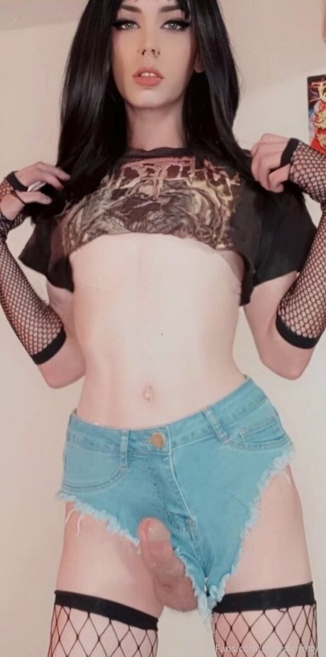 Foto desnuda filtrada de OnlyFans de Skyesoprettyy