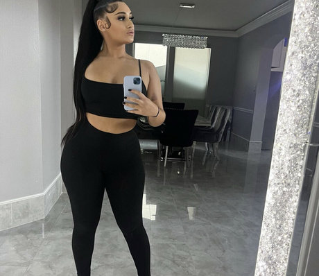 Foto di nudo di fuga di OnlyFans di Ms Bagsxo