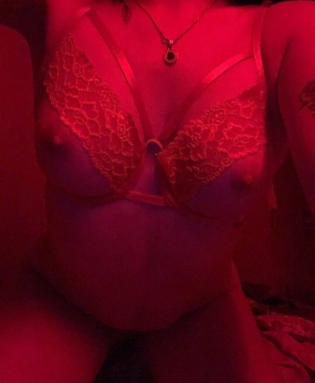 Naakte gelekte OnlyFans-foto van Martu Massa