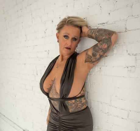 Tricia Anne OnlyFansリークヌード写真