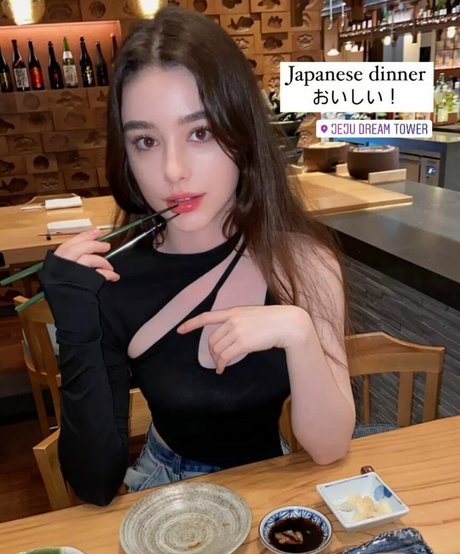 Alaston vuotanut OnlyFans-kuva Dasha Tarab