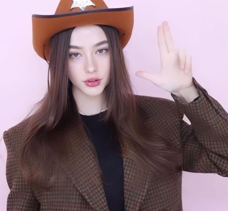 Dasha Tarab
