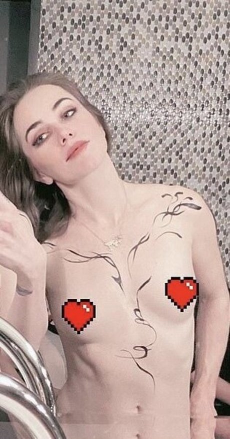Nacktes geleaktes OnlyFans-Foto von Liv Boeree