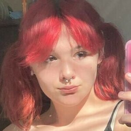 Nahá fotka uniklých OnlyFans od Piperlovelyyyy
