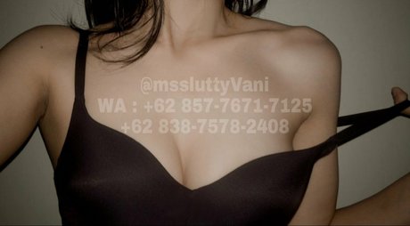 Naken lekkede OnlyFans-bilde av Mssluttyvani