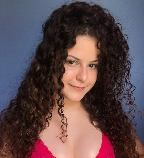 Foto di nudo di fuga di OnlyFans di Ana Bluhen
