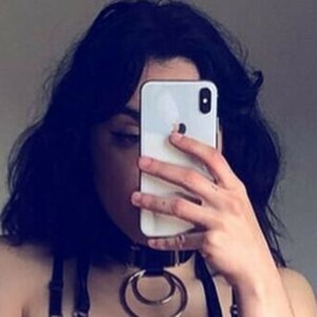 Naken lekkede OnlyFans-bilde av Lucia Scharwz