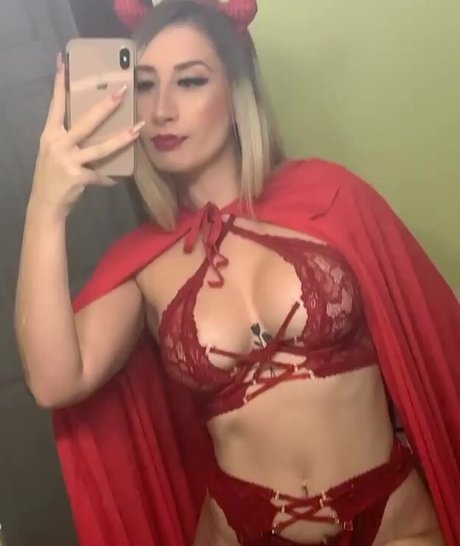 Nahá fotka uniklých OnlyFans od Meabre