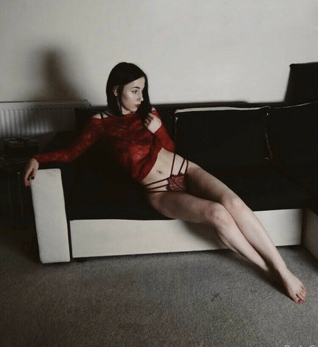 Alaston vuotanut OnlyFans-kuva Dreamybrunettegirl