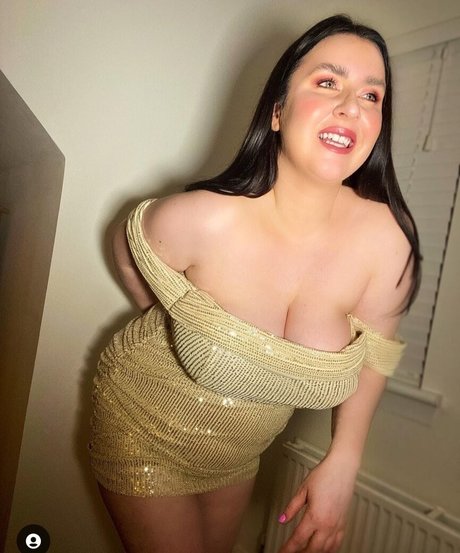 Naken läckt OnlyFans-bild av Suzie Mac