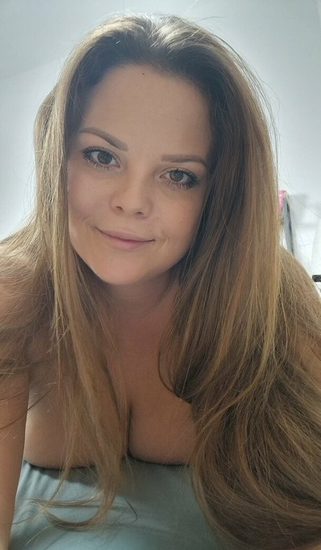 Lea Lovebird OnlyFansリークヌード写真