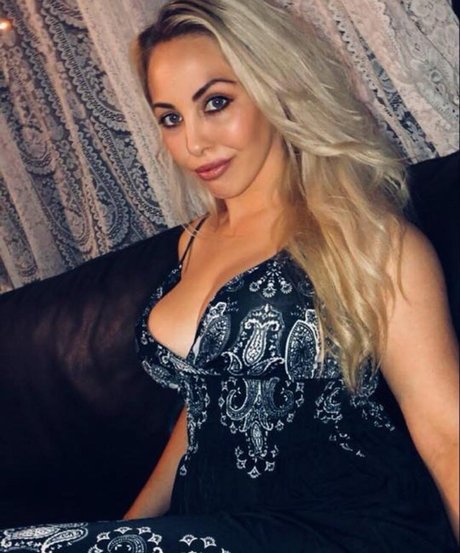 Evie Leana