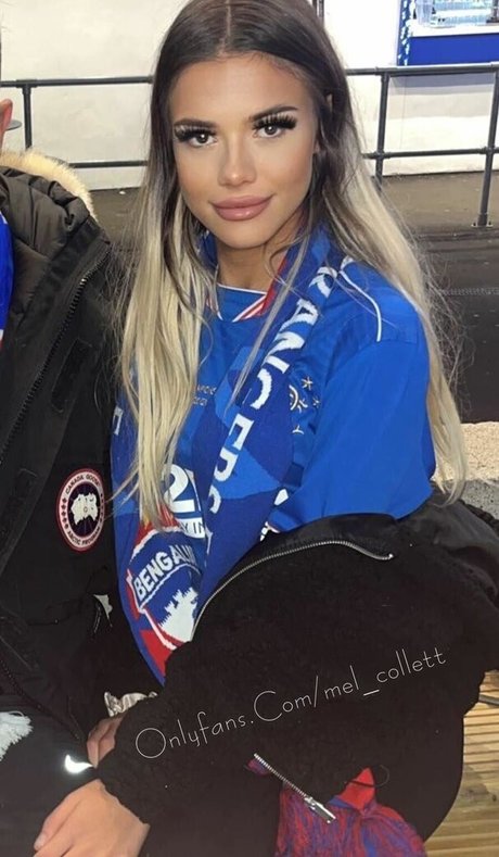 Naken läckt OnlyFans-bild av Mel Collett