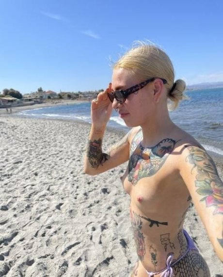 Nacktes geleaktes OnlyFans-Foto von Aurajoutsenlampi