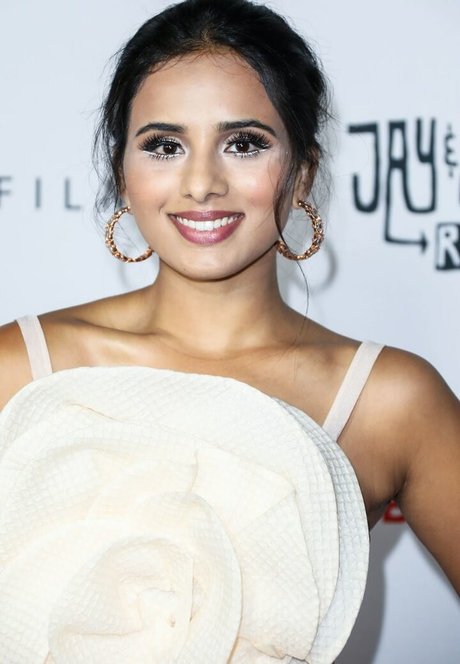 Aparna Brielle