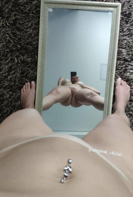 Nacktes geleaktes OnlyFans-Foto von Alepink