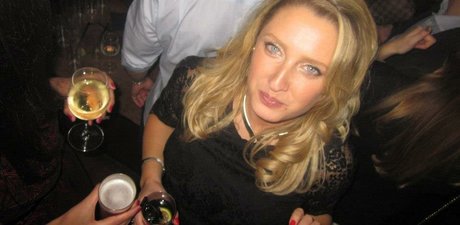 Naken läckt OnlyFans-bild av Hallane Hill