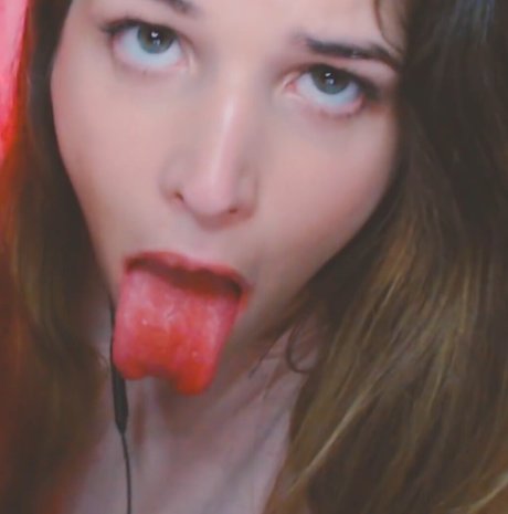 Naken lekkede OnlyFans-bilde av Freya Victoria Luz Asmr