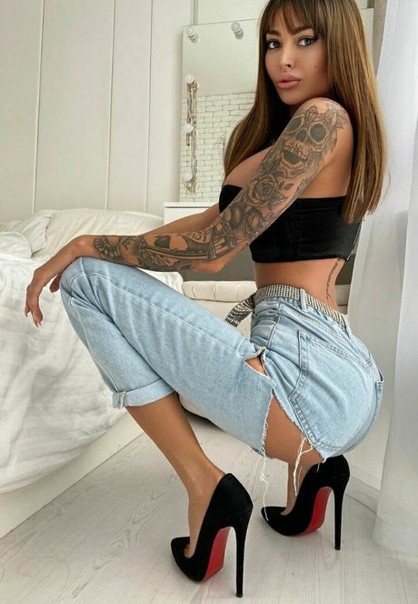 Alena Omovich  nude leaked OnlyFans photo