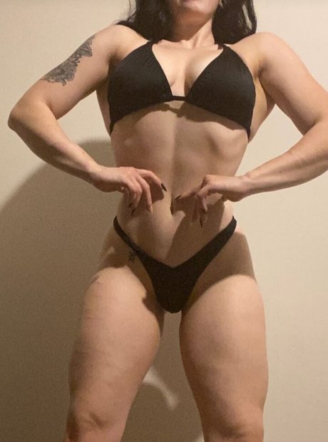 Naken lekkede OnlyFans-bilde av Amber The Valkyrie