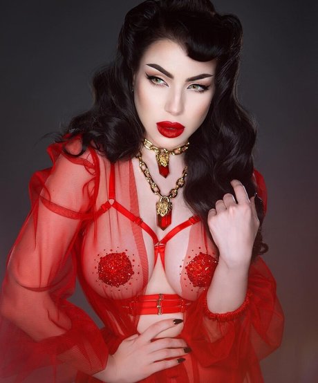 Threnody In Velvet OnlyFans
