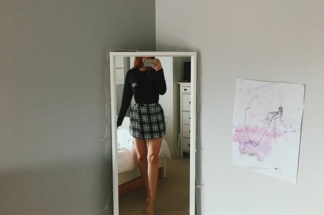 Alaston vuotanut OnlyFans-kuva Seen Ellbats