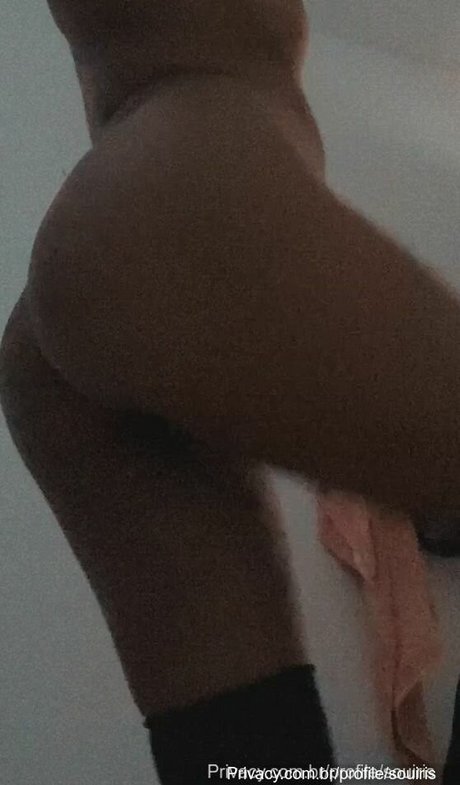 Alaston vuotanut OnlyFans-kuva Soulud