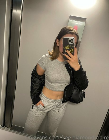 Queenburianova  nude leaked OnlyFans photo
