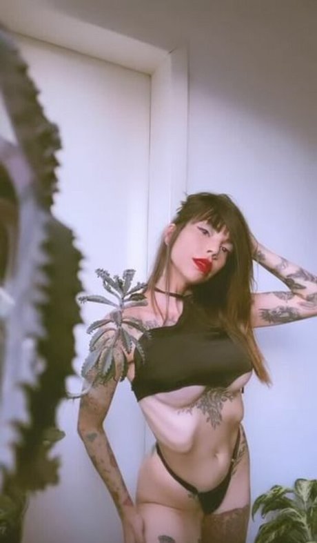 Naakte gelekte OnlyFans-foto van Lellycristie
