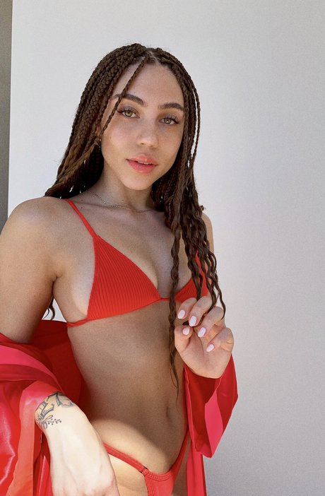 Makayla London