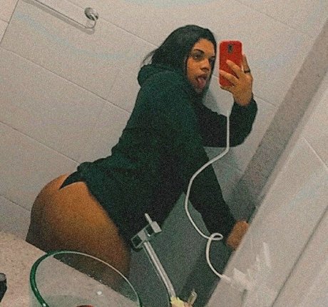 Обнаженная фотография утечки OnlyFans от Babyyangel