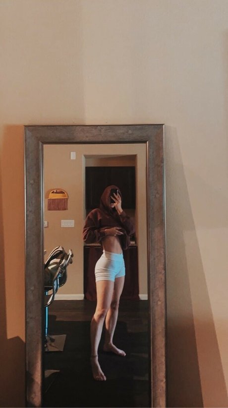 Naakte gelekte OnlyFans-foto van Kassidy Seebeck