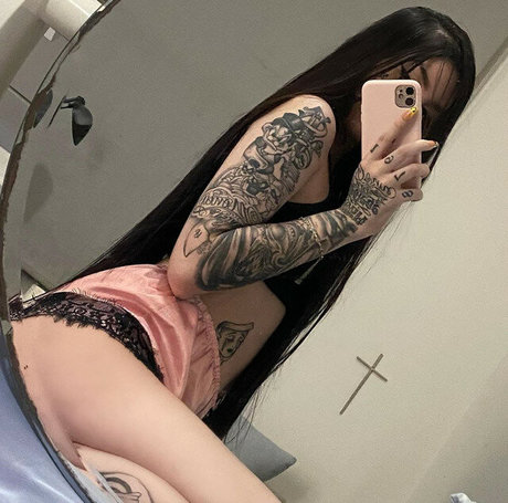 Nøgent lækket OnlyFans-billede af Clarapixys
