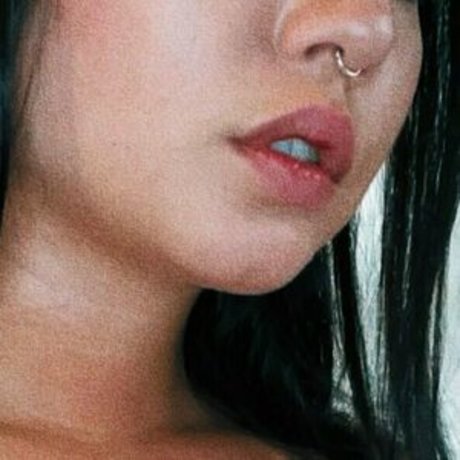 Naakte gelekte OnlyFans-foto van Terenezije