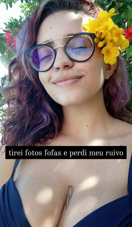Naken läckt OnlyFans-bild av Sutopias