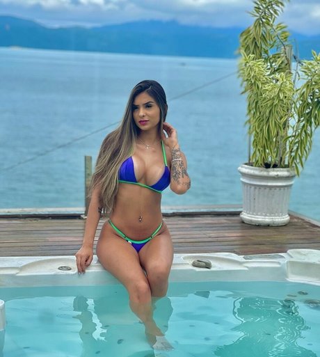 Naken läckt OnlyFans-bild av Amanda Romano