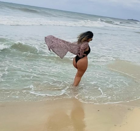 Nacktes geleaktes OnlyFans-Foto von Sheisspunky