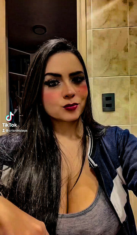 Photo nue de fuite OnlyFans de Cris Nikolaus